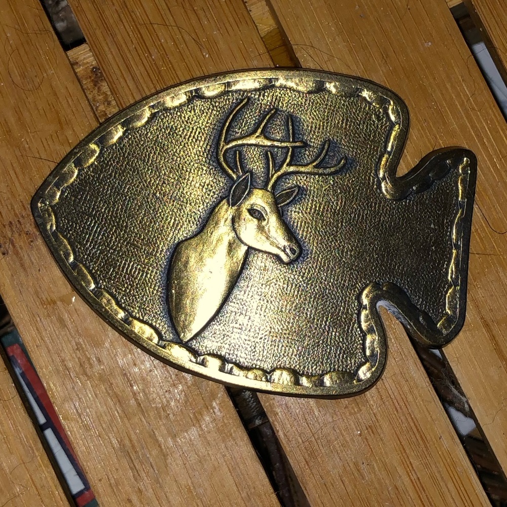 Awesome arrowhead with buck buckle